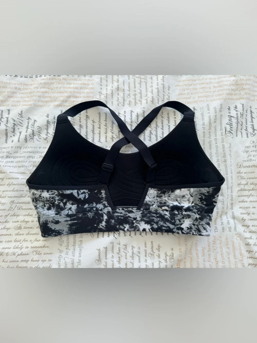 Under Armour Bundle w’s medium - Picture 7 of 13